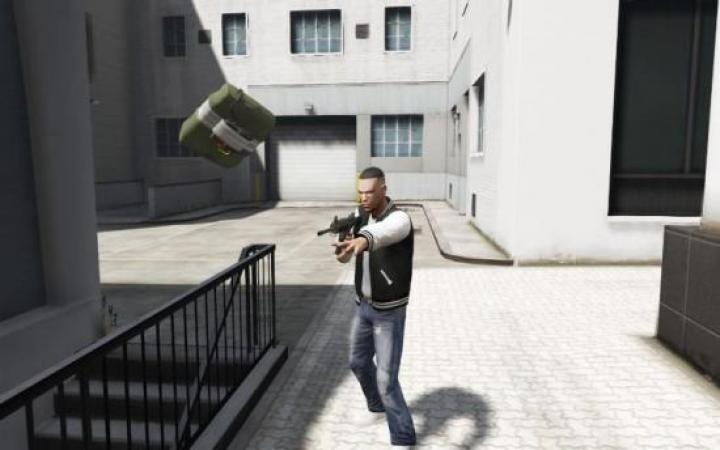 Detail Gta V Sticky Bomb Pc Nomer 40