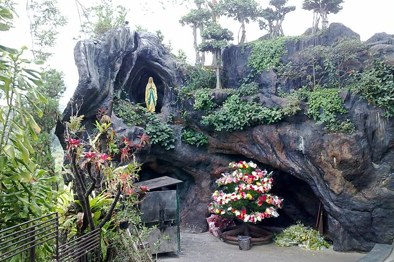 Gua Maria Terindah Di Indonesia - KibrisPDR