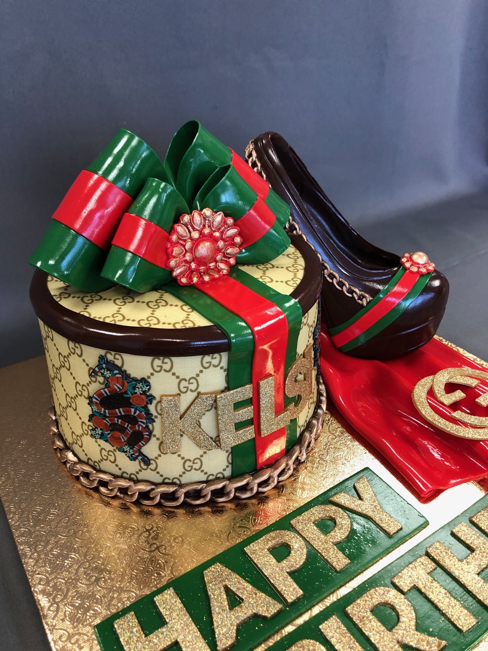 Detail Gucci Birthday Cake Designs Nomer 23