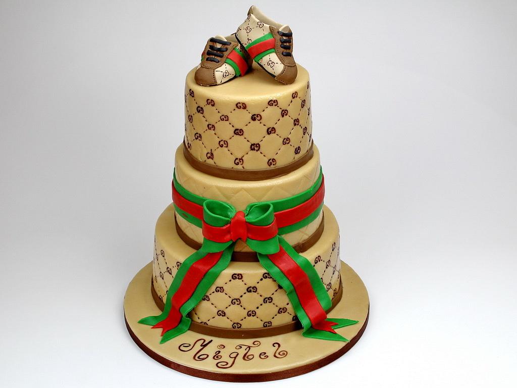 Detail Gucci Birthday Cake Designs Nomer 30
