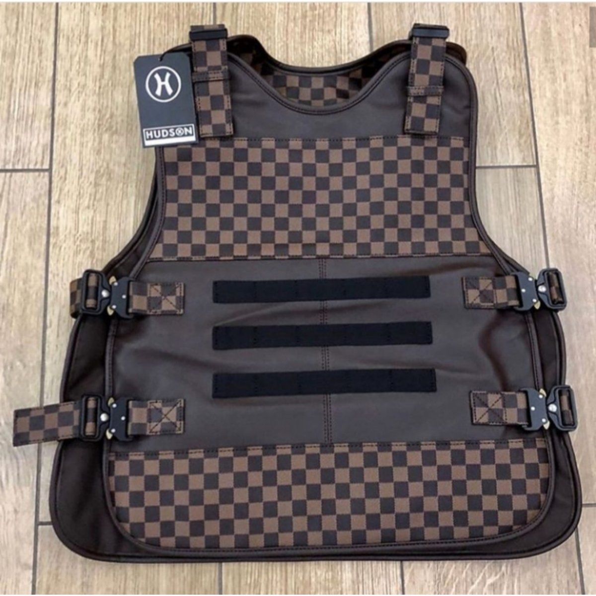 Gucci Bulletproof Vest - KibrisPDR