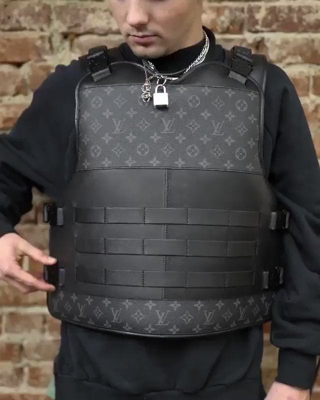 Detail Gucci Bulletproof Vest Nomer 6