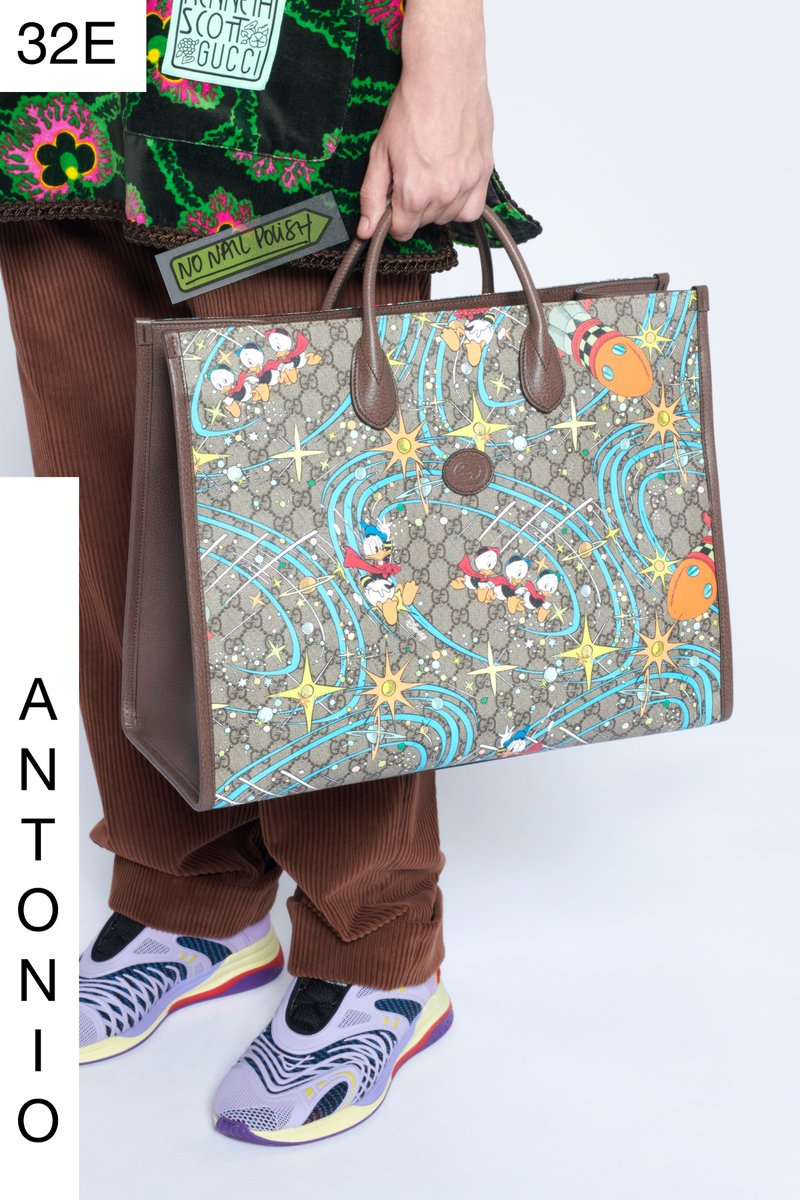 Detail Gucci Donald Duck Bag Nomer 9