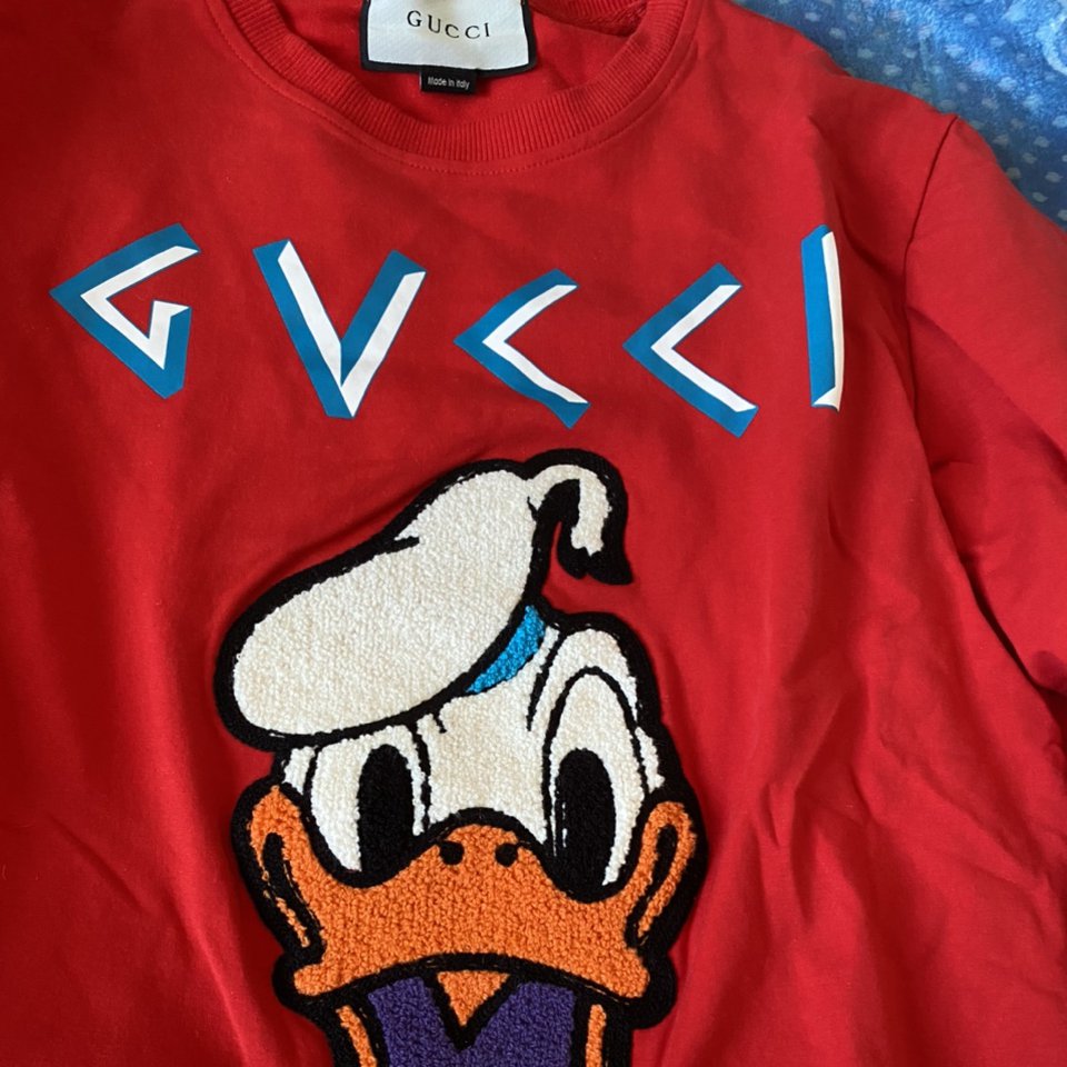 Detail Gucci Donald Duck Sweater Nomer 58