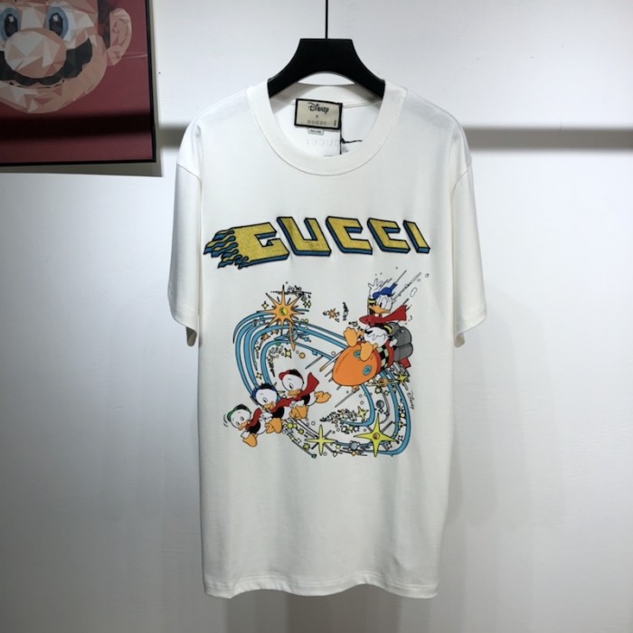 Detail Gucci Donald Duck T Shirt Nomer 23