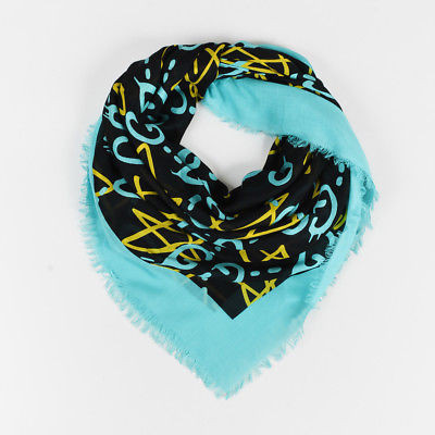 Detail Gucci Ghost Scarf Nomer 20