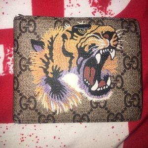 Detail Gucci Lion Wallet Nomer 31