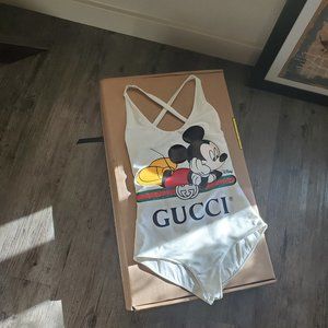 Detail Gucci Mickey Mouse Bathing Suit Nomer 6