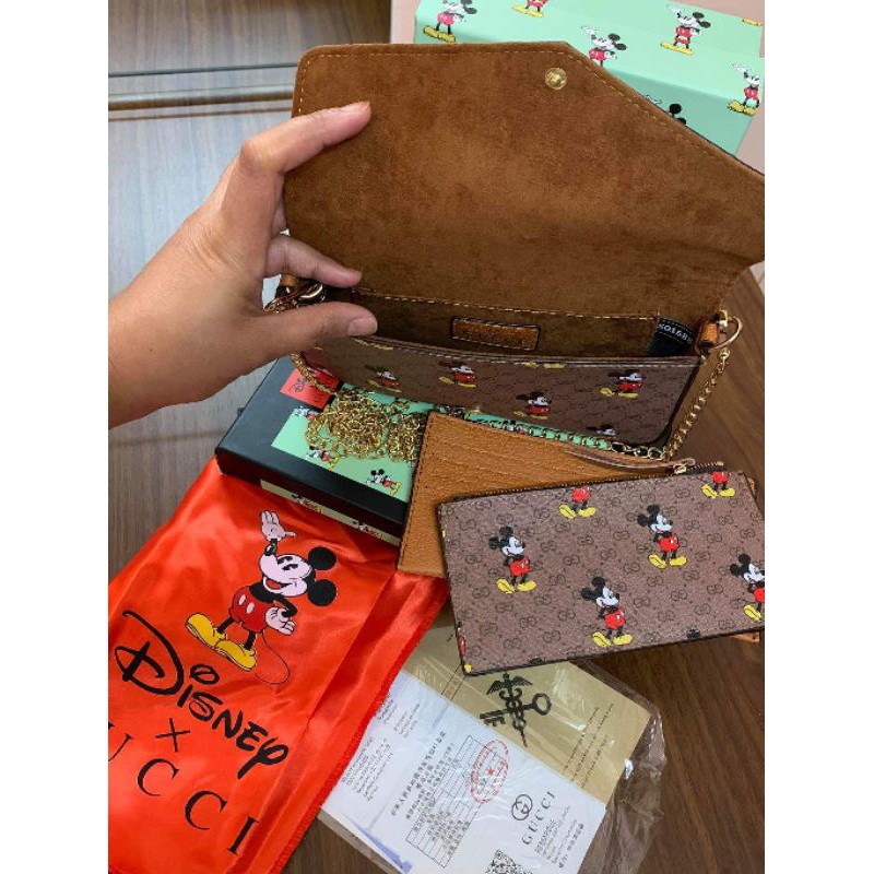 Detail Gucci Mickey Mouse Wallet Nomer 45