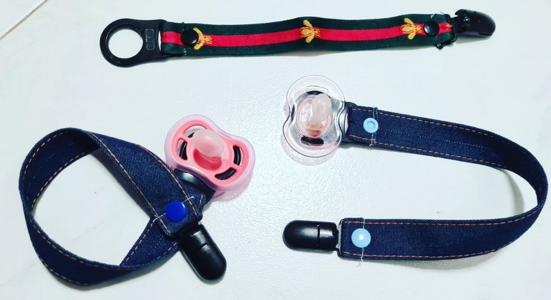Detail Gucci Pacifier Clip Nomer 10