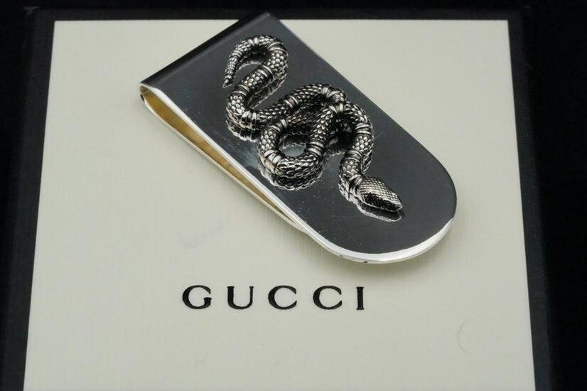 Detail Gucci Snake Money Clip Nomer 5