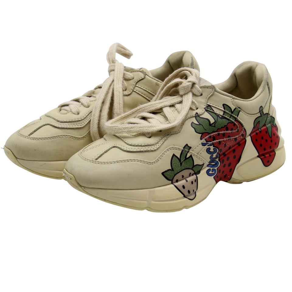 Detail Gucci Strawberry Tennis Shoes Nomer 40