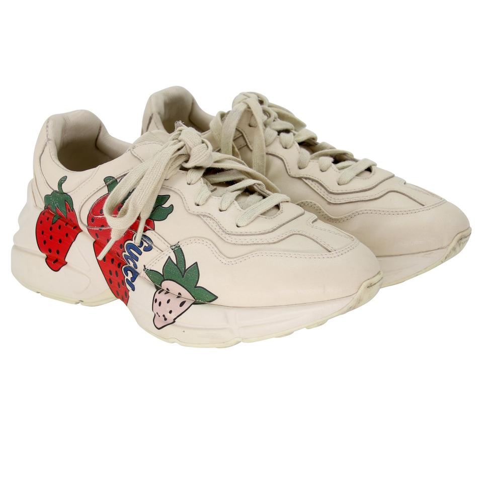 Detail Gucci Strawberry Tennis Shoes Nomer 41