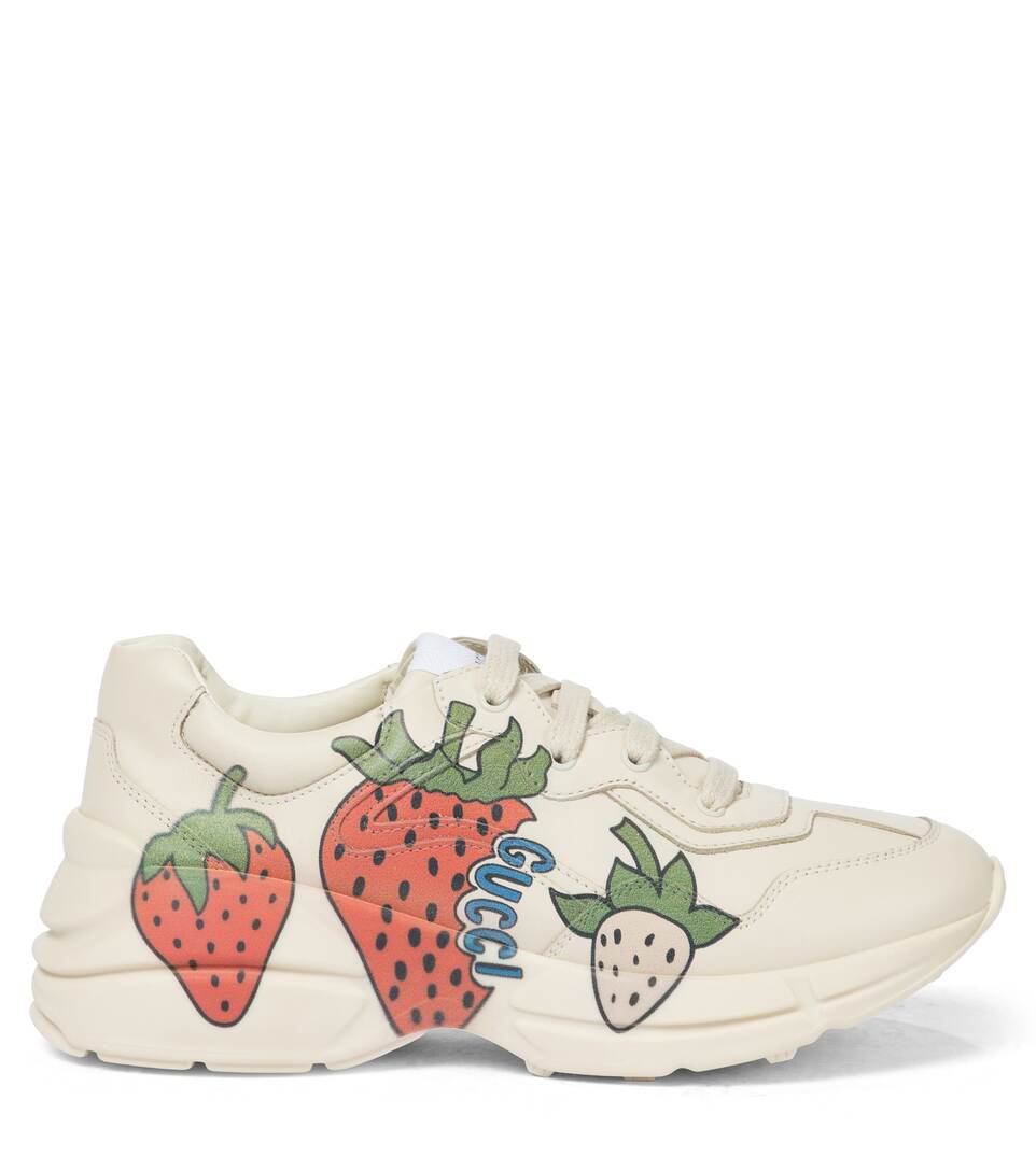 Detail Gucci Strawberry Tennis Shoes Nomer 51