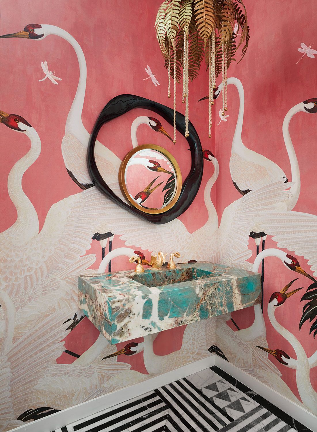 Detail Gucci Swan Wallpaper Nomer 3