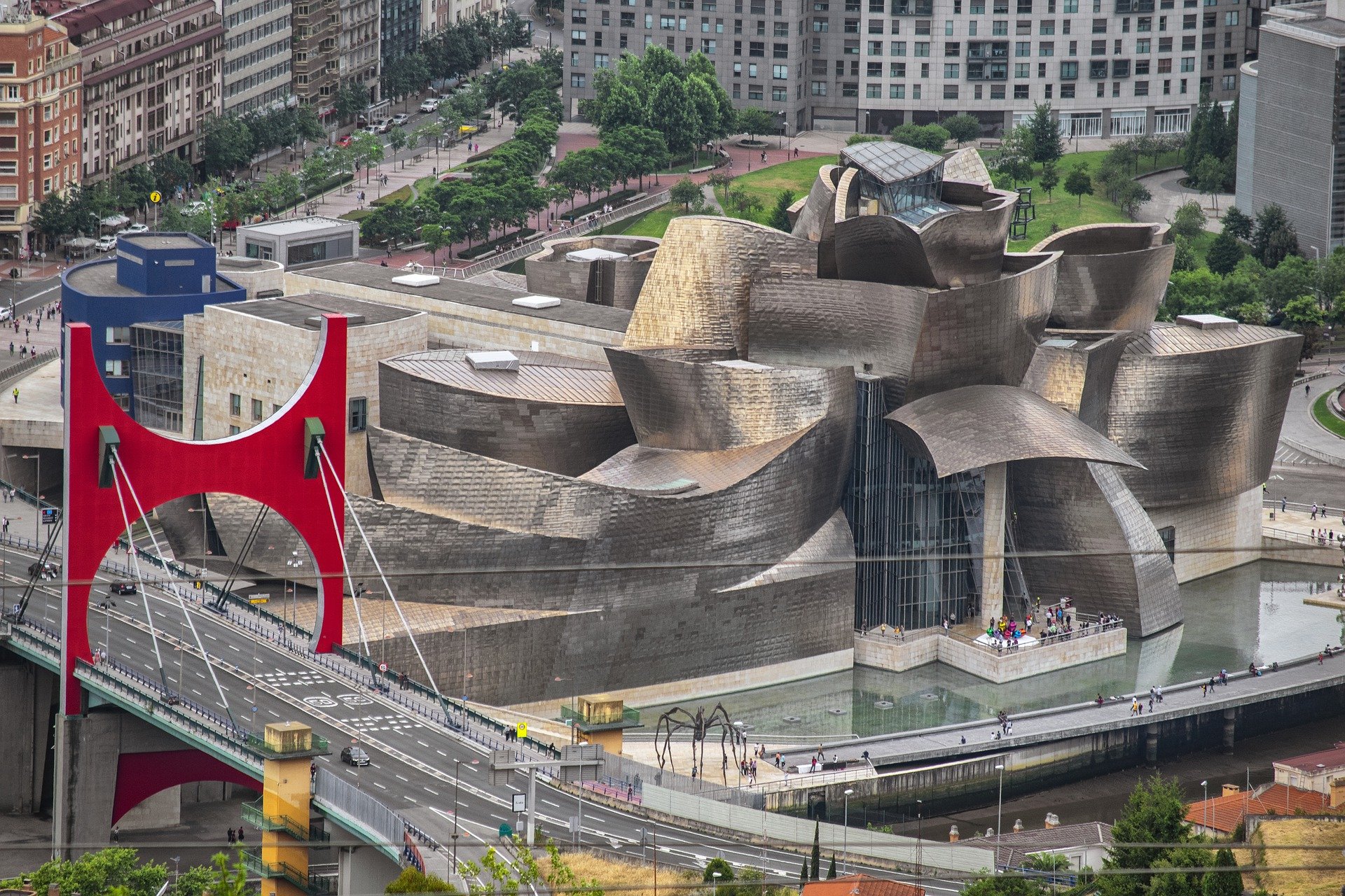 Detail Guggenheim Museum Di Bilbao Nomer 31