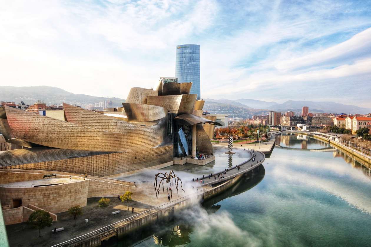 Detail Guggenheim Museum Di Bilbao Nomer 49