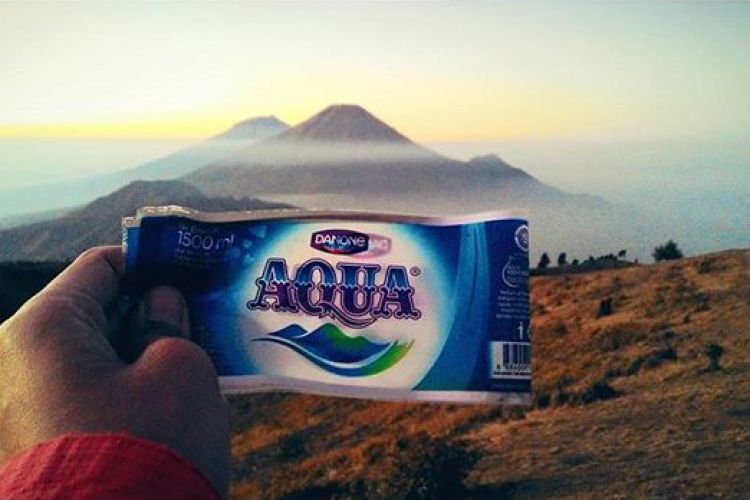 Gunung Di Gambar Aqua - KibrisPDR