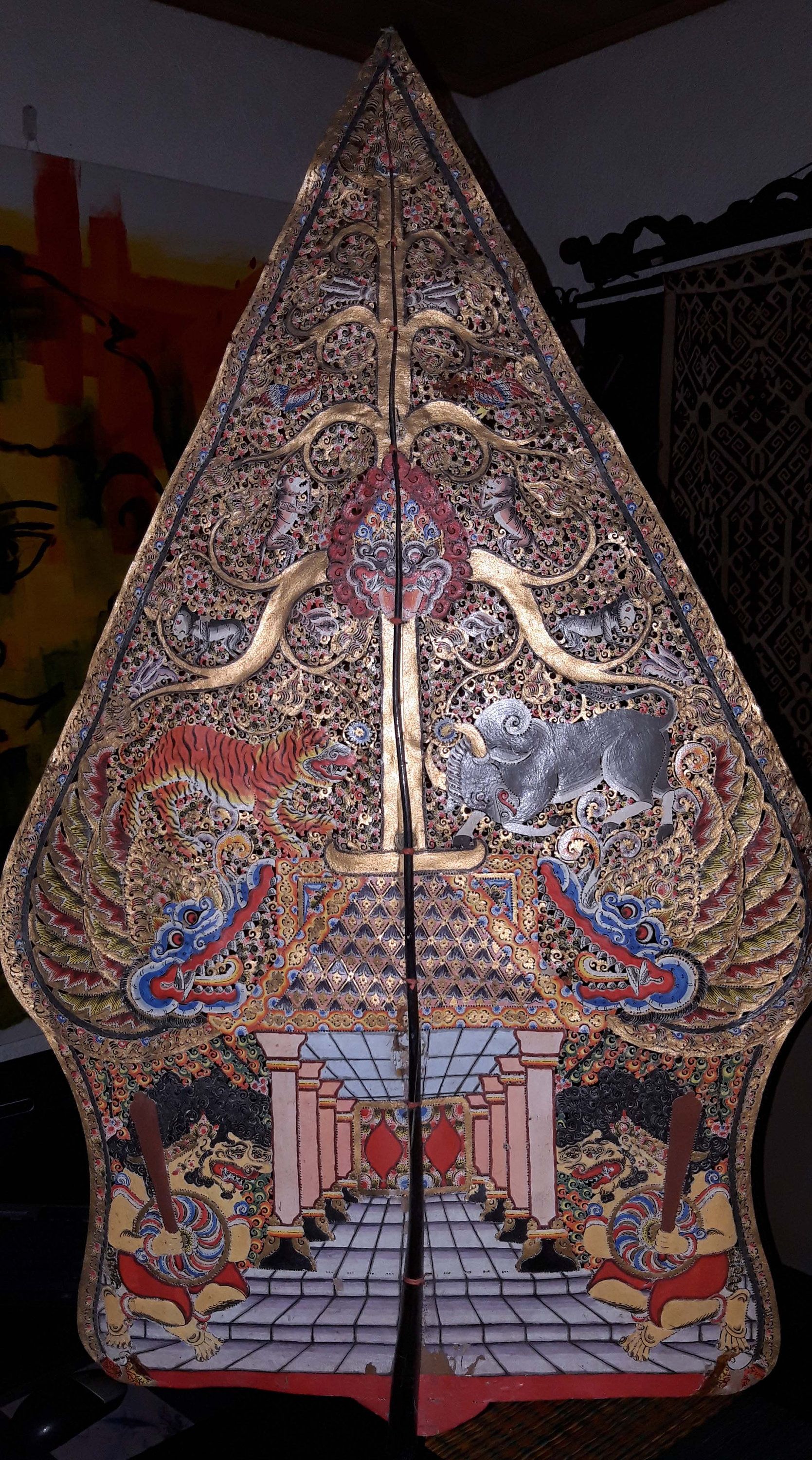 Detail Gunungan Wayang Kulit Jawa Nomer 25