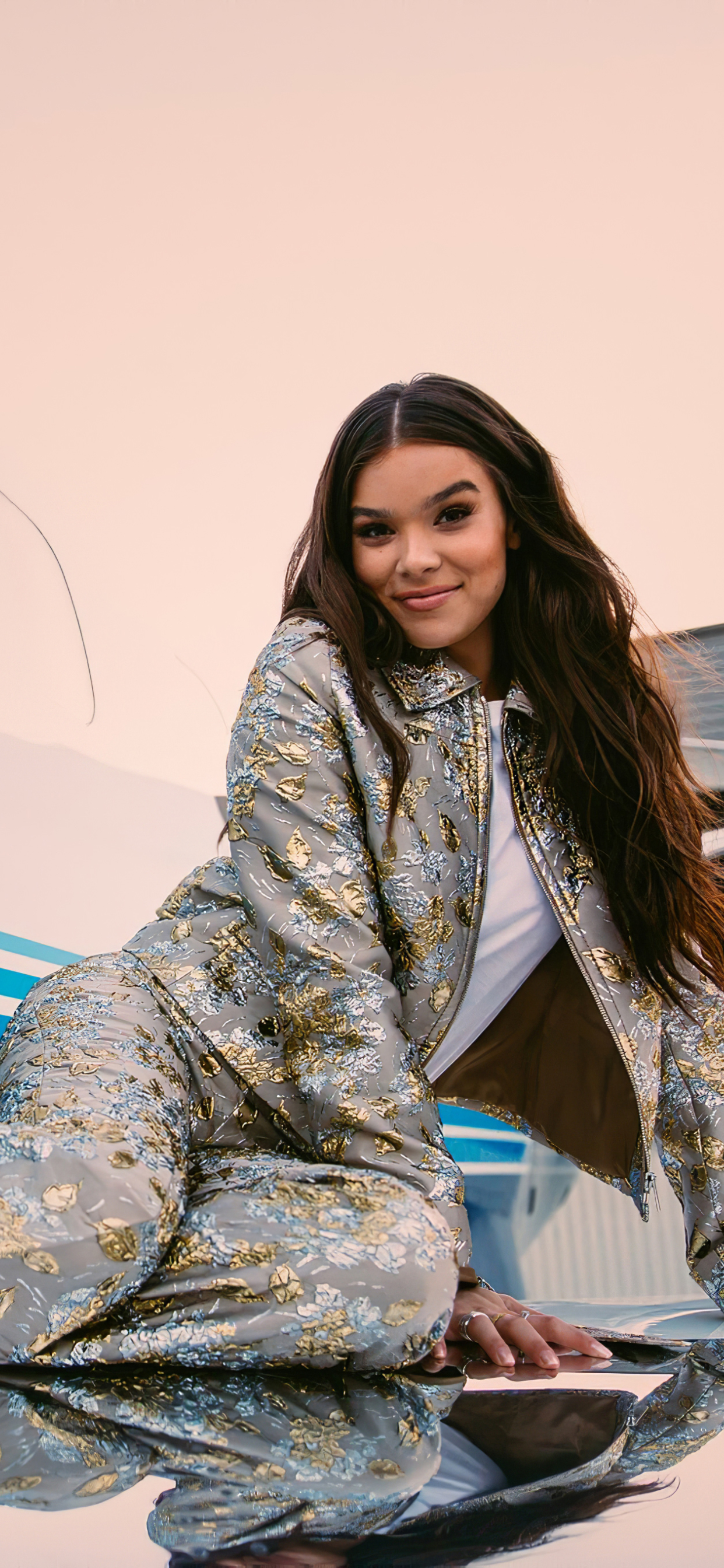 Detail Hailee Steinfeld Wallpaper Nomer 36