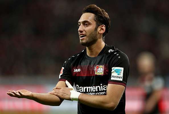 Detail Hakan Calhanoglu Fifa 17 Nomer 15