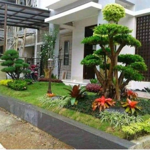 Detail Halaman Depan Rumah Mewah Nomer 9