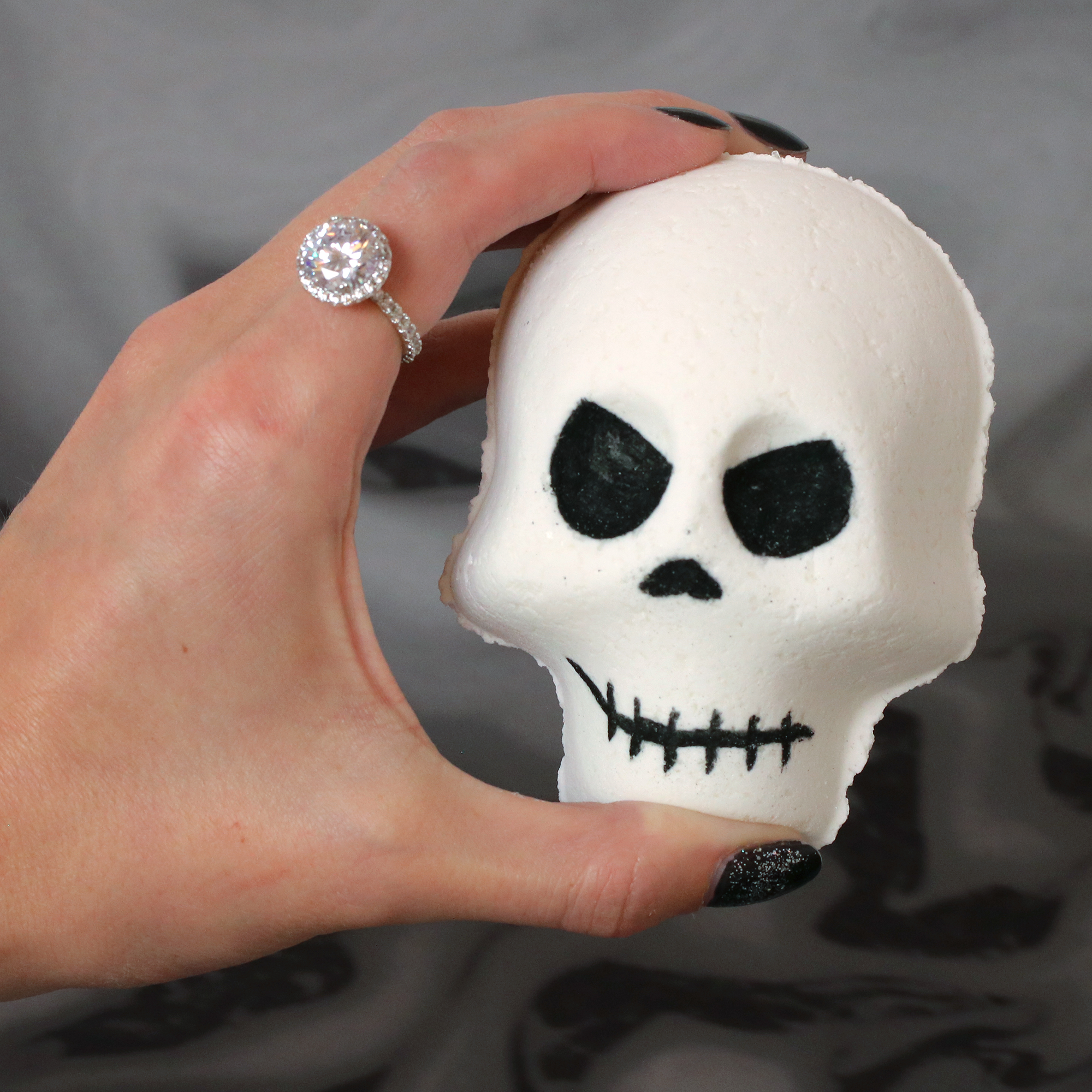 Detail Halloween Bath Bomb With Ring Nomer 12