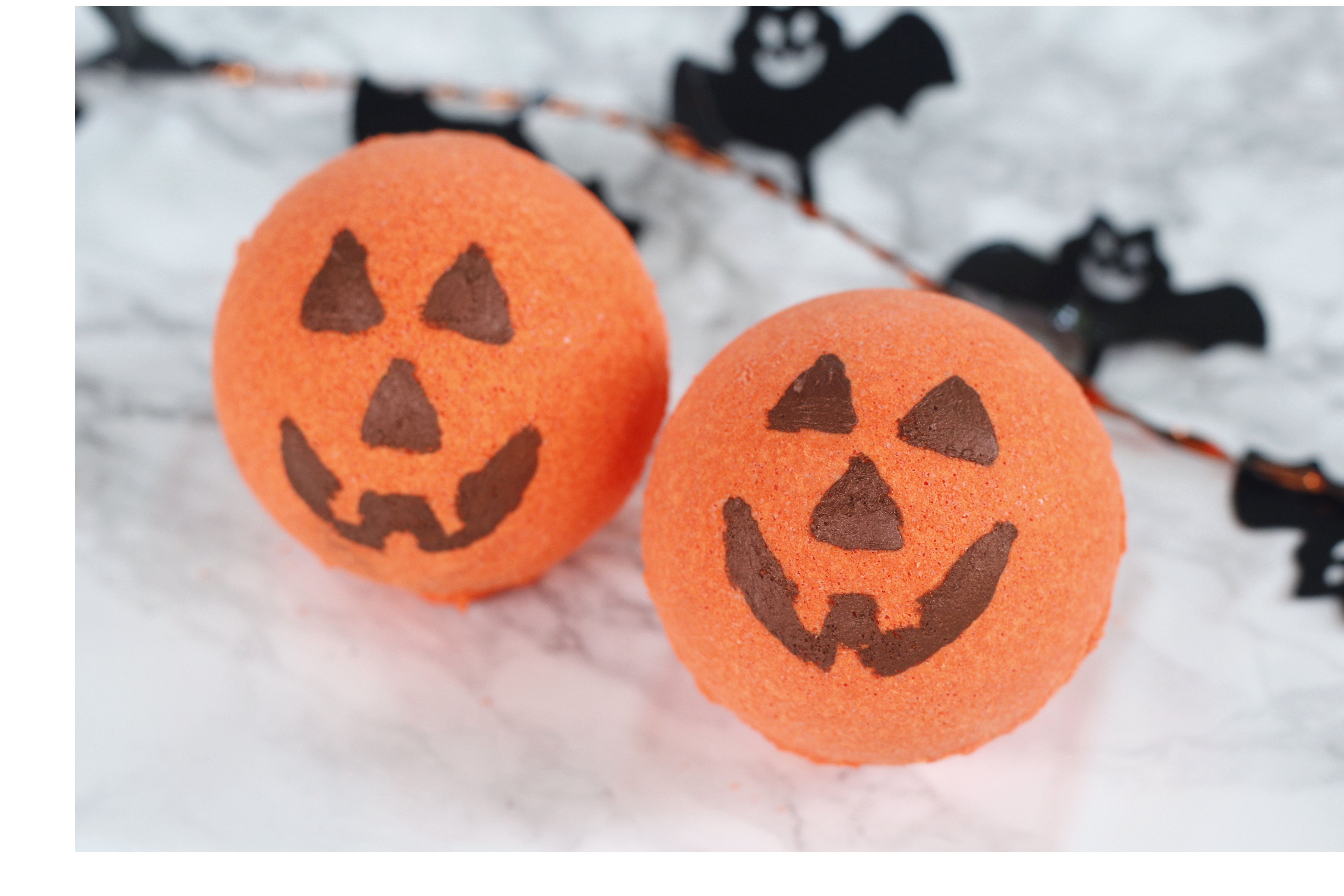 Detail Halloween Bath Bomb With Ring Nomer 32