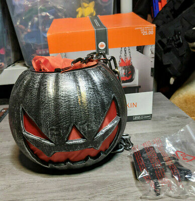 Detail Halloween Flaming Cauldron Nomer 14