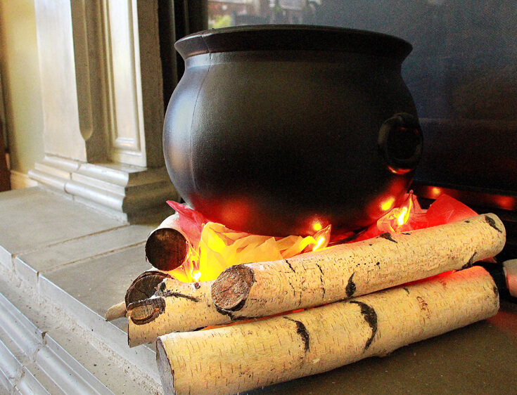 Detail Halloween Flaming Cauldron Nomer 58