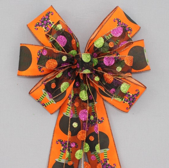 Detail Halloween Wreath With Witches Legs Nomer 33