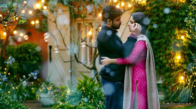 Detail Hamari Adhuri Kahani Film Nomer 23