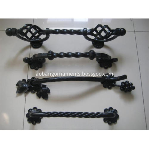 Detail Handle Pintu Besi Tempa Nomer 3