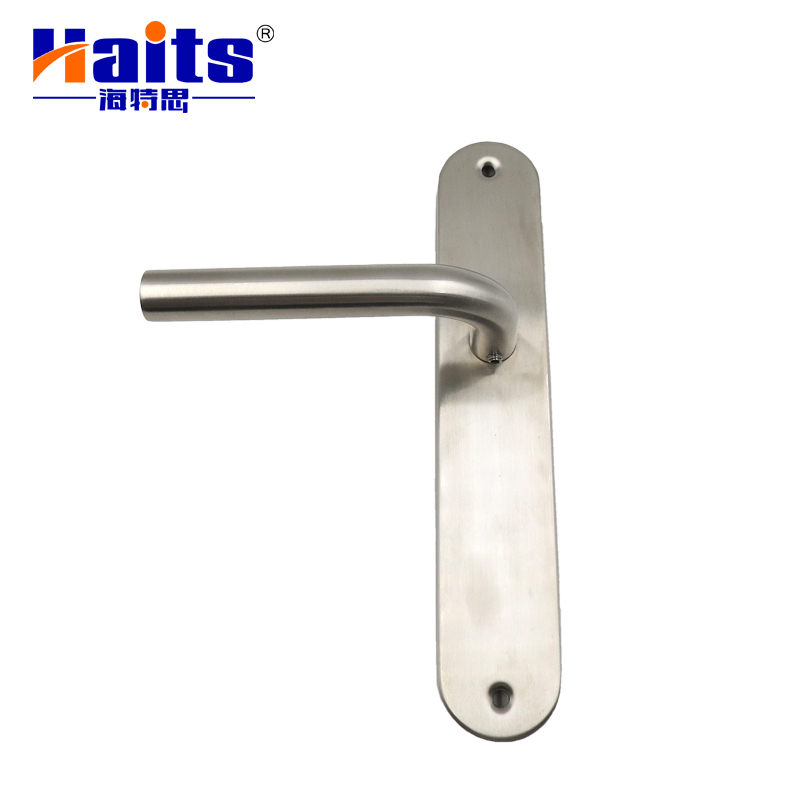 Detail Handle Pintu Besi Tempa Nomer 21