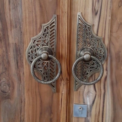 Detail Handle Pintu Rumah Klasik Nomer 18