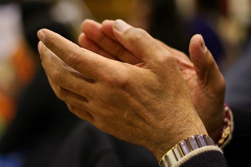 Detail Hands Clapping Images Nomer 26