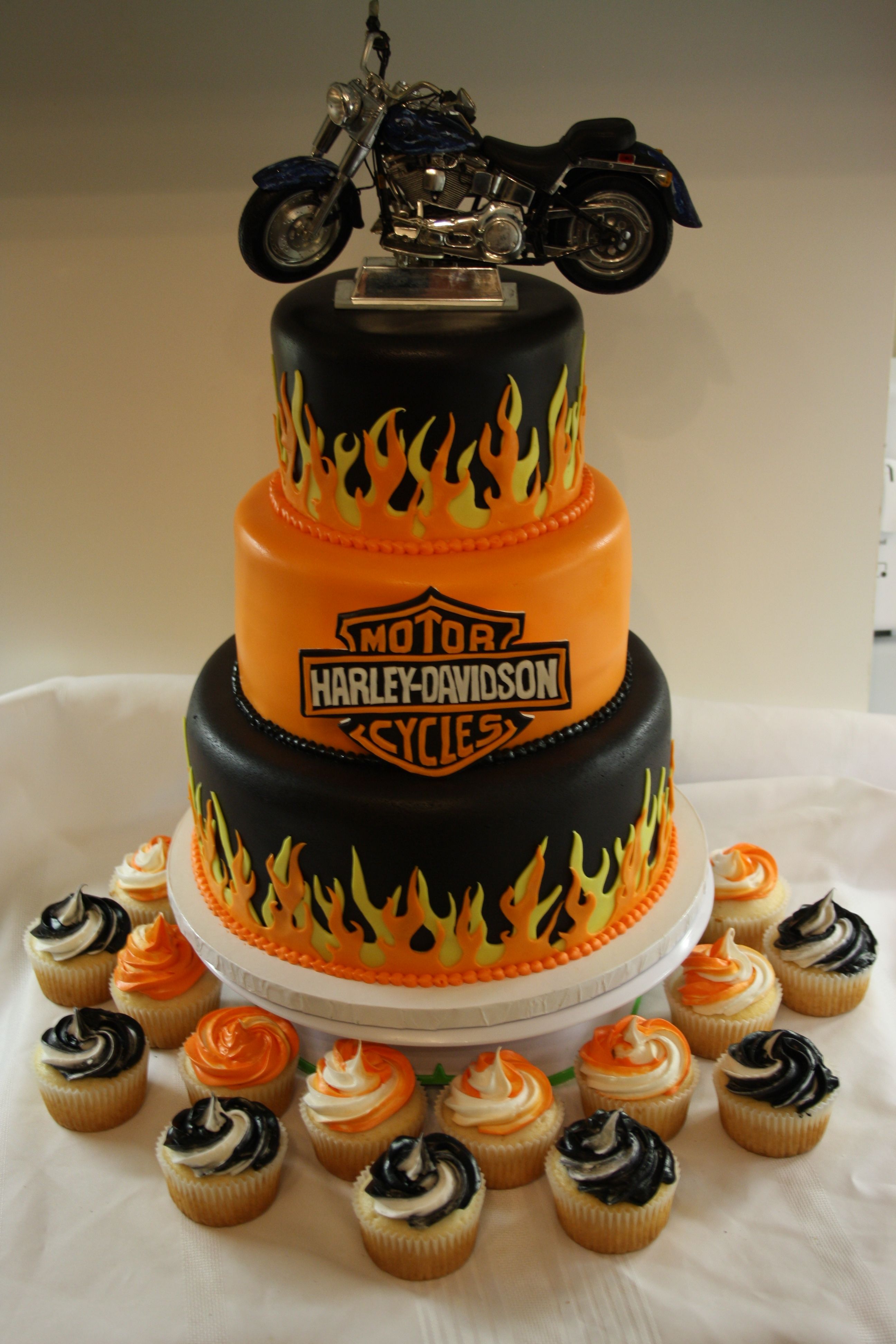 Detail Happy Birthday Harley Davidson Cake Nomer 18
