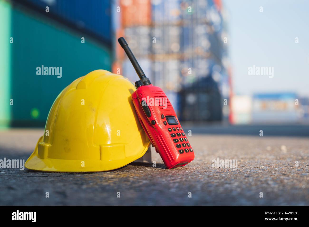 Detail Hard Hat Walkie Talkie Nomer 14