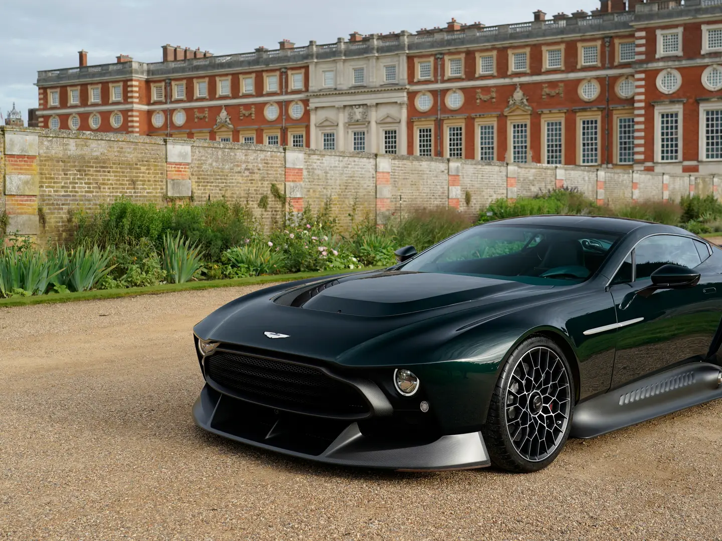 Detail Harga Aston Martin Vulcan Nomer 9