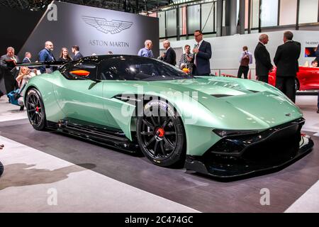 Detail Harga Aston Martin Vulcan Nomer 39