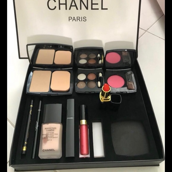 Detail Harga Chanel Makeup Set Original Nomer 23