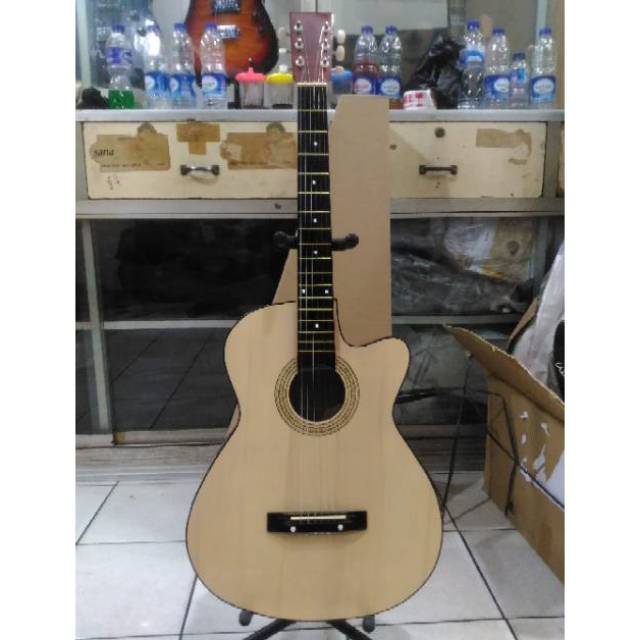 Detail Harga Gitar String Yamaha Nomer 30