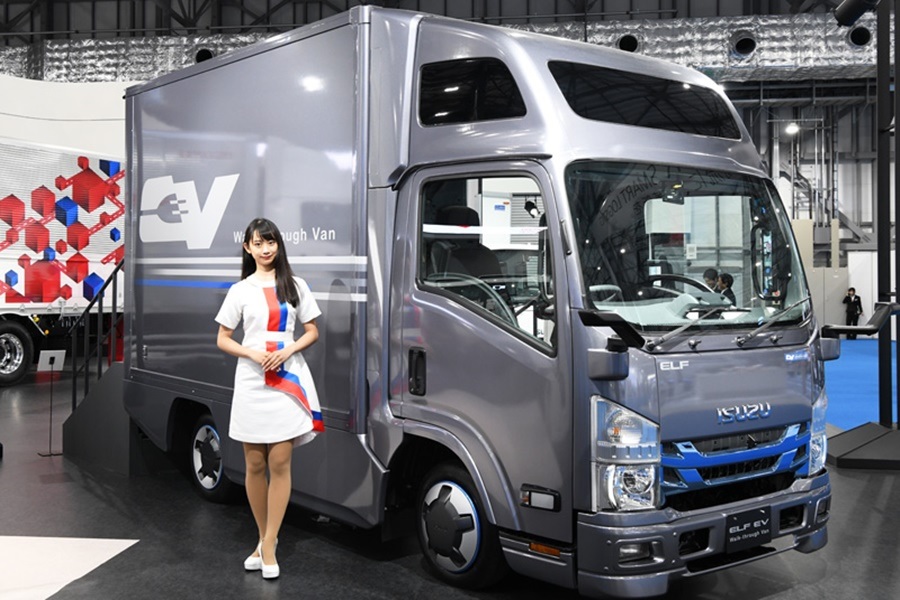 Detail Harga Isuzu Elf Caravan Nomer 39