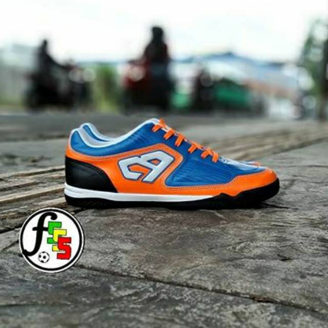 Detail Harga Sepatu Di Thailand Nomer 19