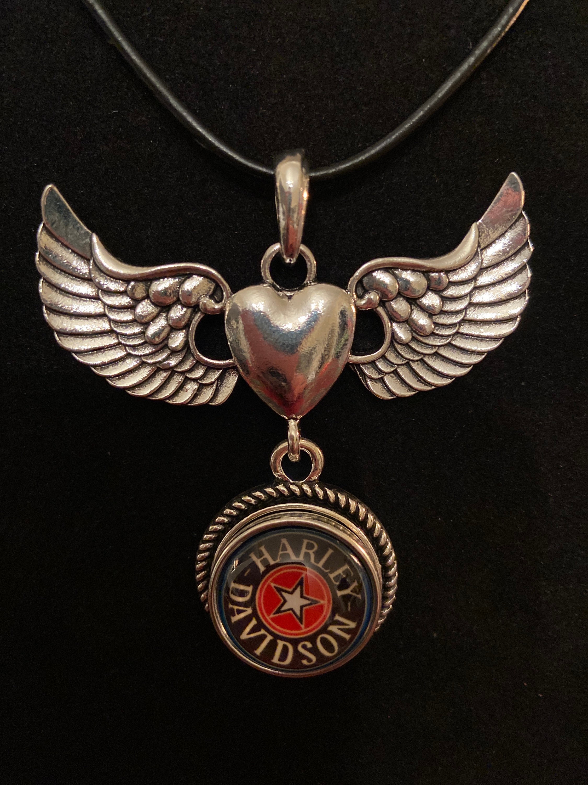 Detail Harley Davidson Angel Wing Necklace Nomer 8