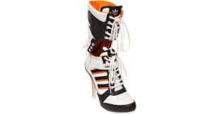 Detail Harley Quinn Adidas Boots Nomer 11