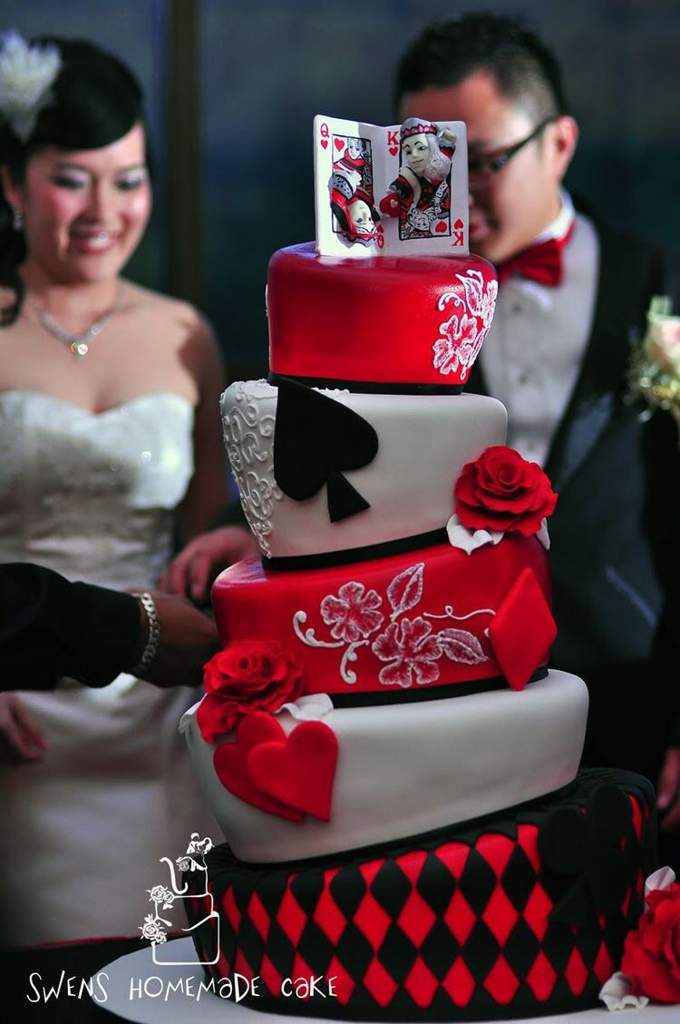 Detail Harley Quinn And Joker Wedding Cake Nomer 19