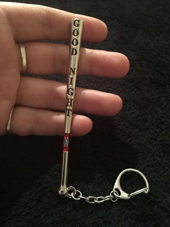 Detail Harley Quinn Bat Keychain Nomer 34