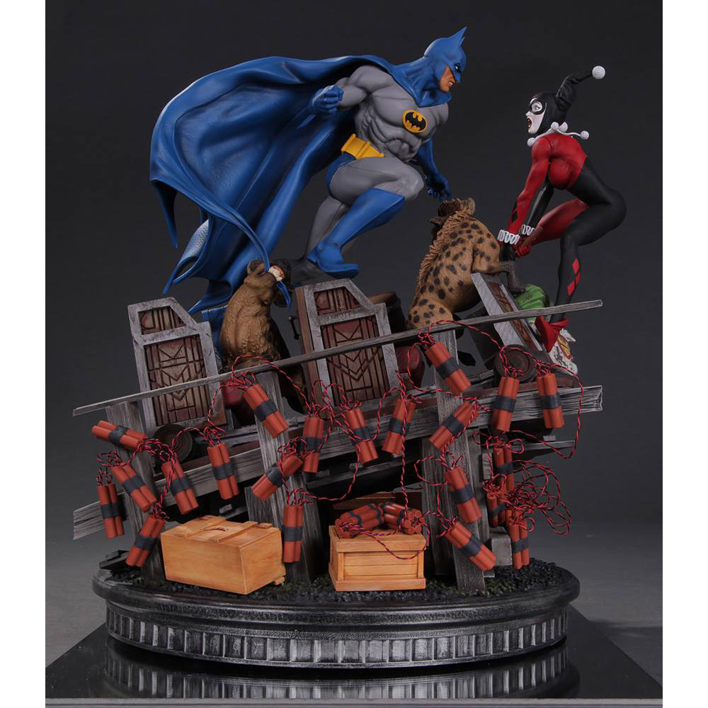 Detail Harley Quinn Hyena Statue Nomer 52