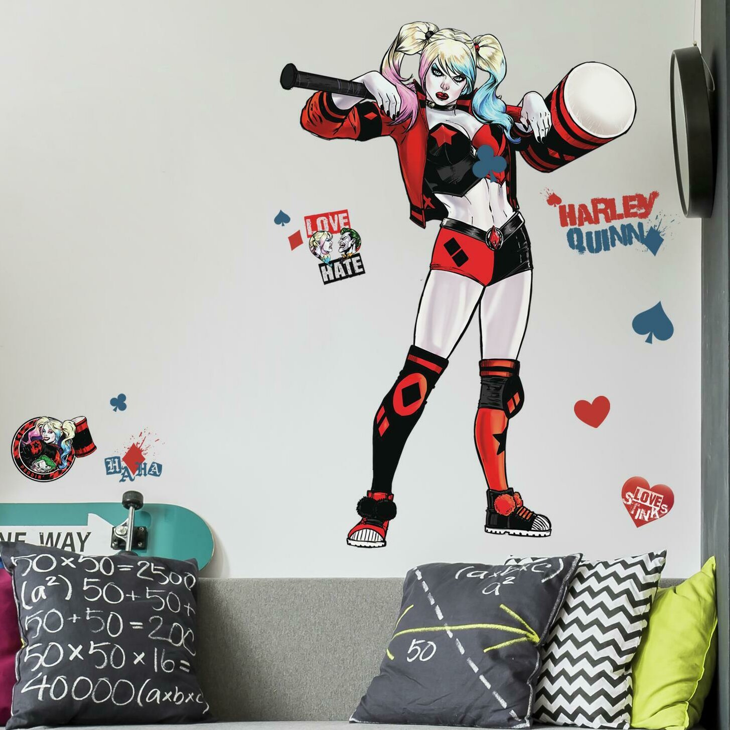 Harley Quinn Wall Stickers - KibrisPDR